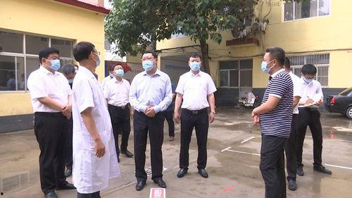 新铁人四项吃瓜视频,吃瓜观众见证极限运动风采